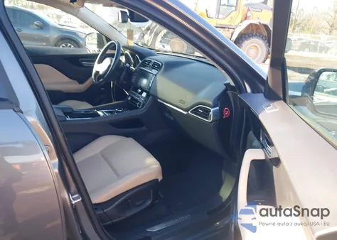 2018 Jaguar F-Pace 20D Premium z USA, uszkodzony, nr VIN SADCJ2FN8JA256458